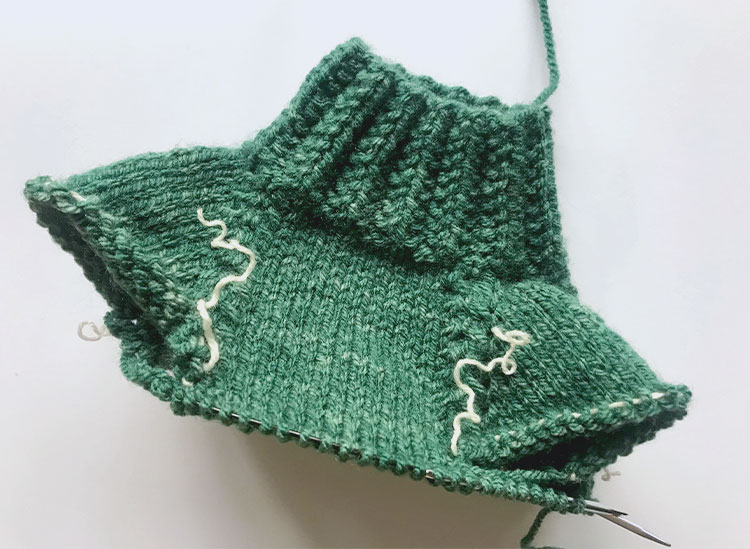 knit-dog-sweater-04
