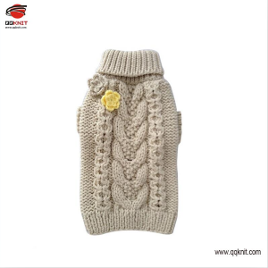 nruab nrab me me aub sweater